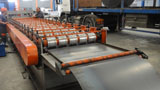 Cold roll forming machine