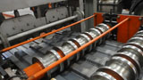 Roll forming machine